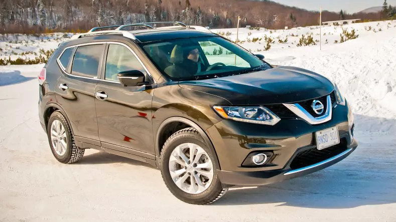 Nissan отзывает 700 тысяч кроссоверов по необычной причине.