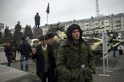 Вооружение отводится со Славяносербского и Счастьинского направлений.