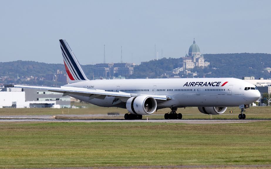 Профсоюз Air France призвал пилотов к забастовке во время Евро-2016.