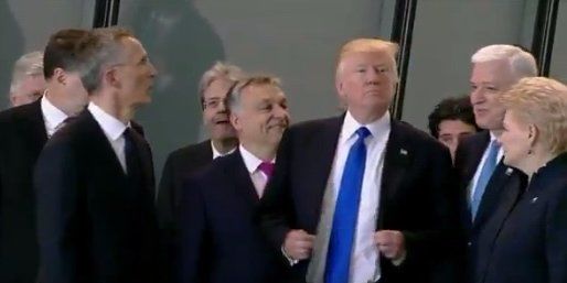 Donald Trump, comportament de bădăran la summitul NATO. 