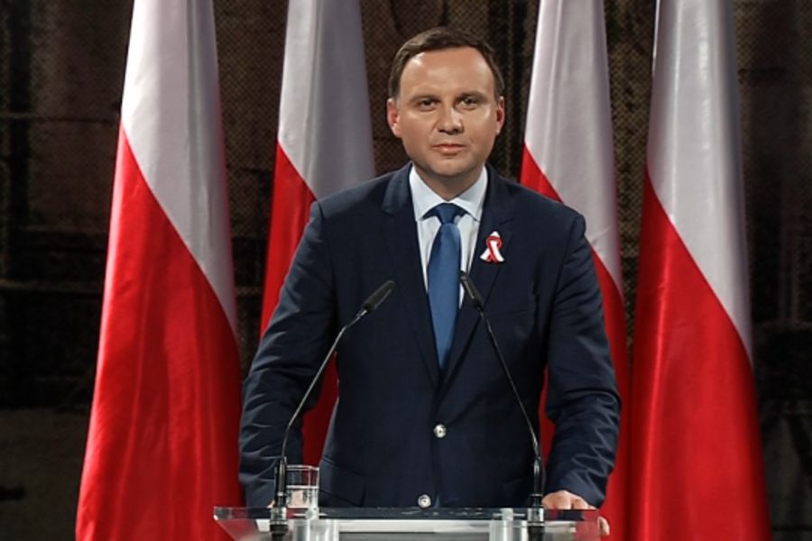Дуда принял официальную отставку правительства.