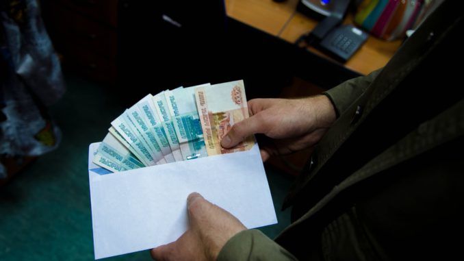 В настоящее время подозреваемый задержан, в отношении него избрана мера пресечения в виде заключения под стражу.