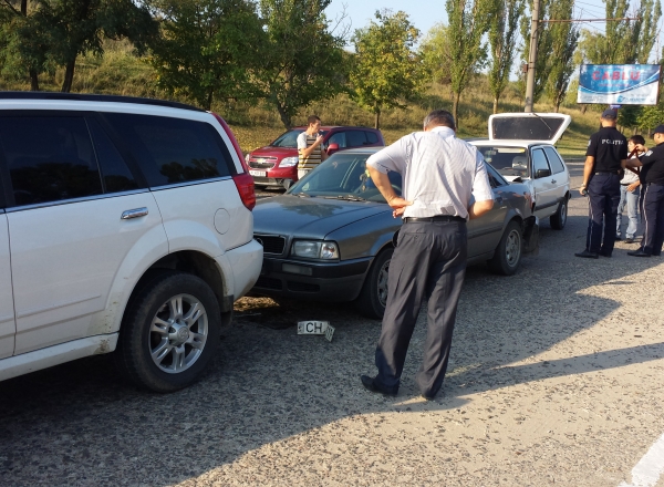 La fata locului a ajuns si politia, care cerceteaza circumstantele producerii accidentului.