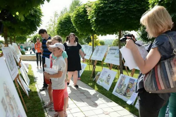 Выставка таких карикатур прошла в уже в восьми регионах Молдовы.