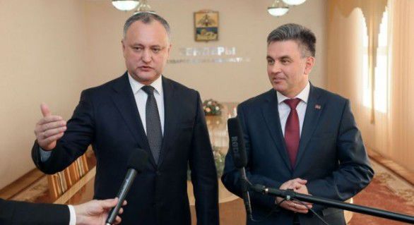 Preşedintele Igor Dodon i-a nemulţumit pe comunişti, prin faptul că doreşte federalizarea Republicii Moldova. Foto: president.gospmr.org