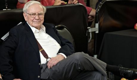 Warren Buffett, preşedintele şi CEO-ul firmei de investiţii Berkshire Hathaway, potrivit Business Insider.