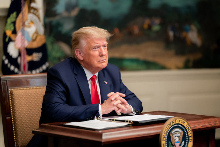 Трамп: Израильские войска, направлявшиеся в Ливан, возвращаются обратно.