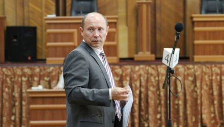 Streleț a ținut să le amintească comuniștilor că până la alegeri mai sunt doi ani