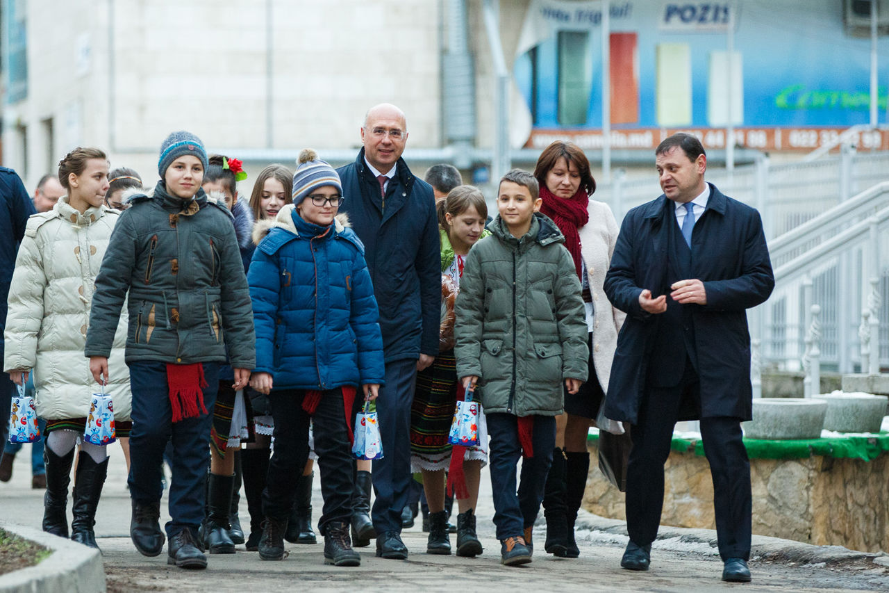 Peste 5 mii de copii defavorizați au vizitat Târgul de Crăciun.