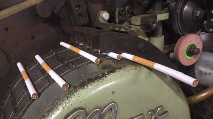 Fabrică ilegală de țigări, controlată de români și bulgari în Irlanda. Foto: rte.ie