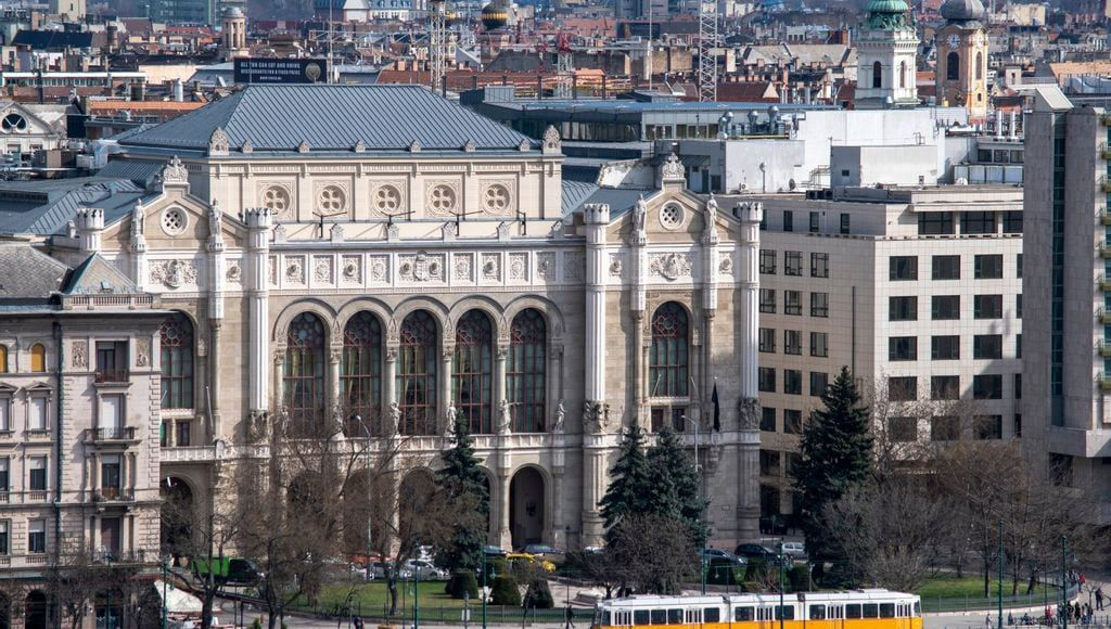 Часть Будапешта перекрыли из-за снарядов времен Второй мировой войны.
