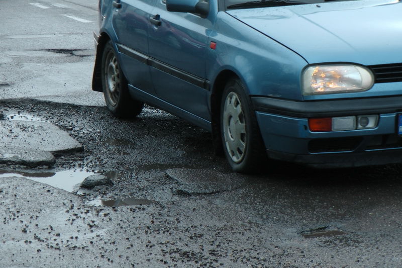 Google vrea să rezolve problema găurilor din asfalt. Foto:autoblog.md