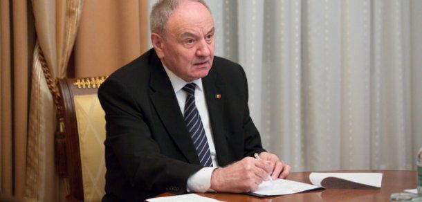 Timofti a semnat decretele de numire în funcție pentru 11 judecători. Foto: Bizgu Eduard