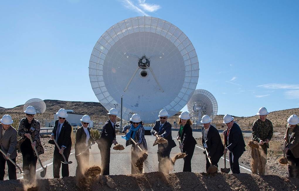 NASA начало создавать систему связи с экспедициями на Луну и Марс.