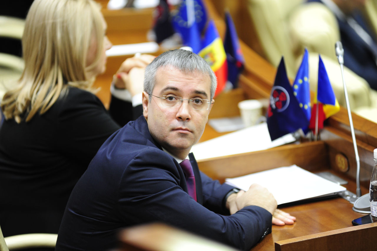 Fostul deputat Sergiu Sîrbu și fratele său vor fi judecați în dosarul îmbogățirii ilicite.