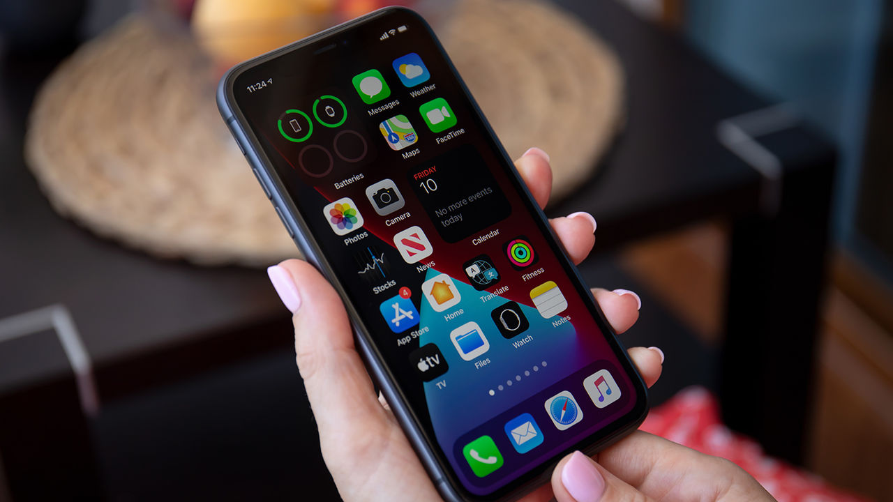 В iPhone 14 избавятся от SIM-карты.