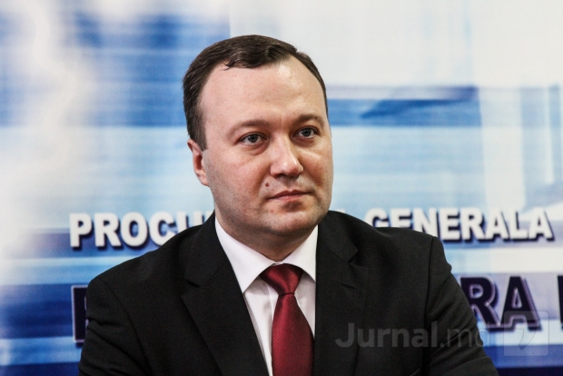 Гурин отметил, что уголовное дело по факту уклонения от уплаты налогов находится в ведении Управления полиции Кишинева.