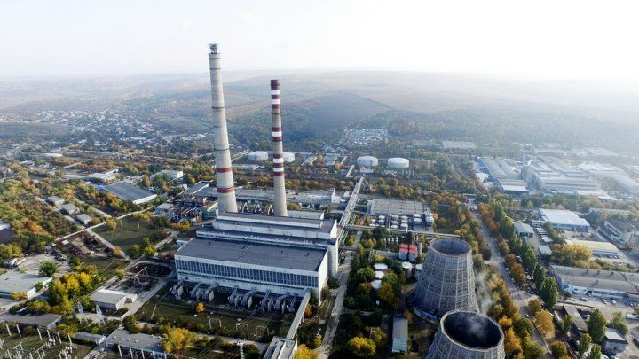 На заседании мэрии глава Termoelectrica Вячеслав Ени уточнил, что по необходимости предприятие готово обеспечить теплом весь город.