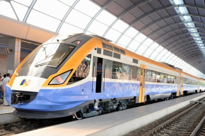 Modernizarea trenurilor moldovenești este efectuată la o întreprindere din România.