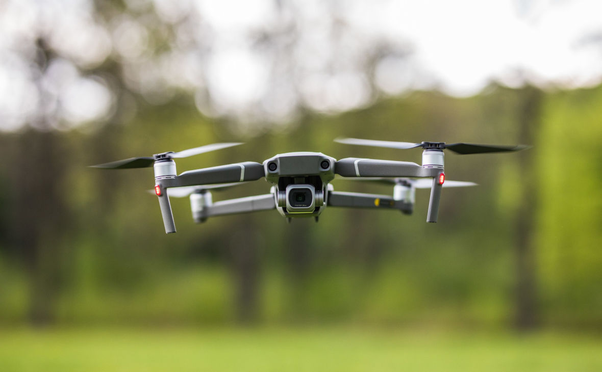 Letonia intenționează să adauge în programa școlară cursuri practice de control al dronelor.