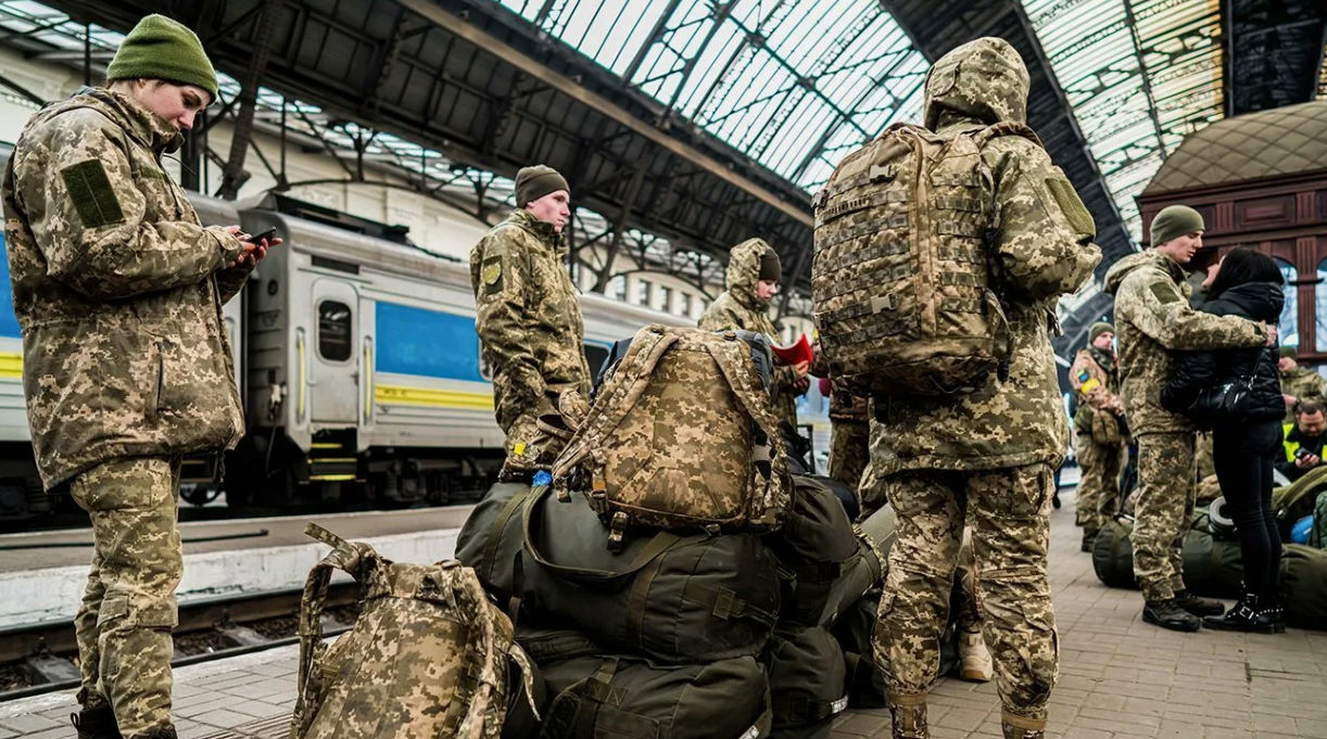 Военкоматы в Украине смогут работать круглосуточно.