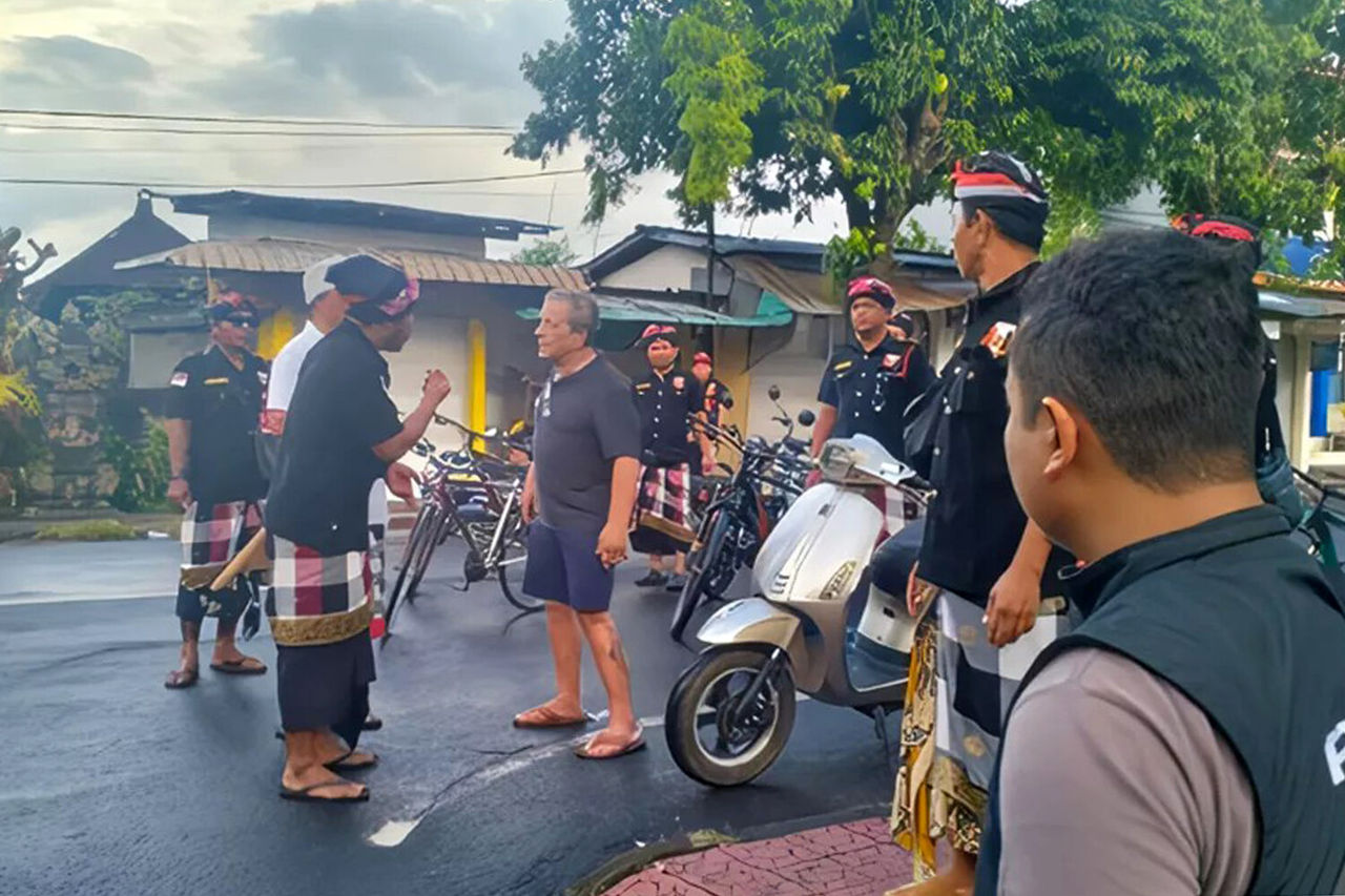 Turist, reținut în Bali în timpul plimbării de Ziua Tăcerii.