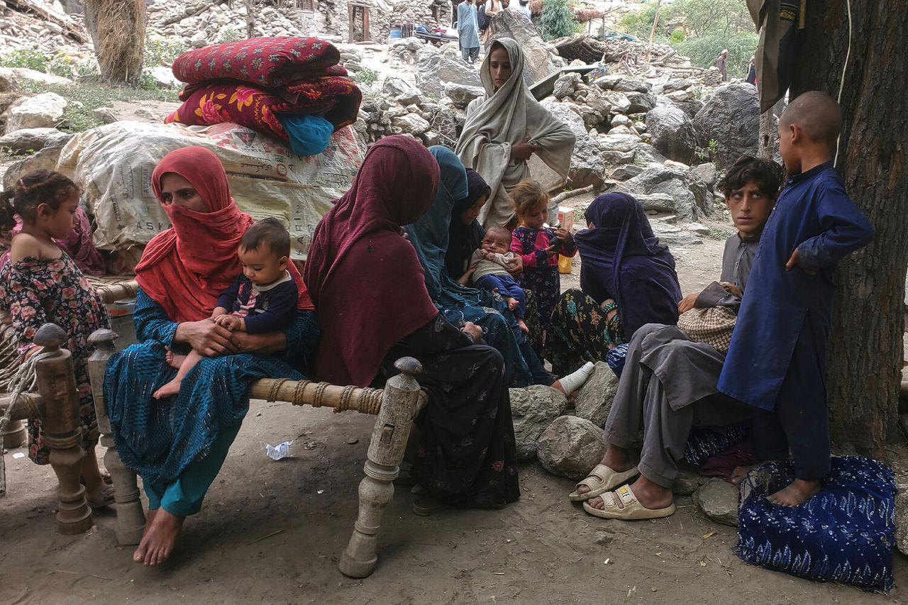 Cutremurul din Afganistan a afectat o jumătate de milion de persoane: Majoritatea sunt copii.