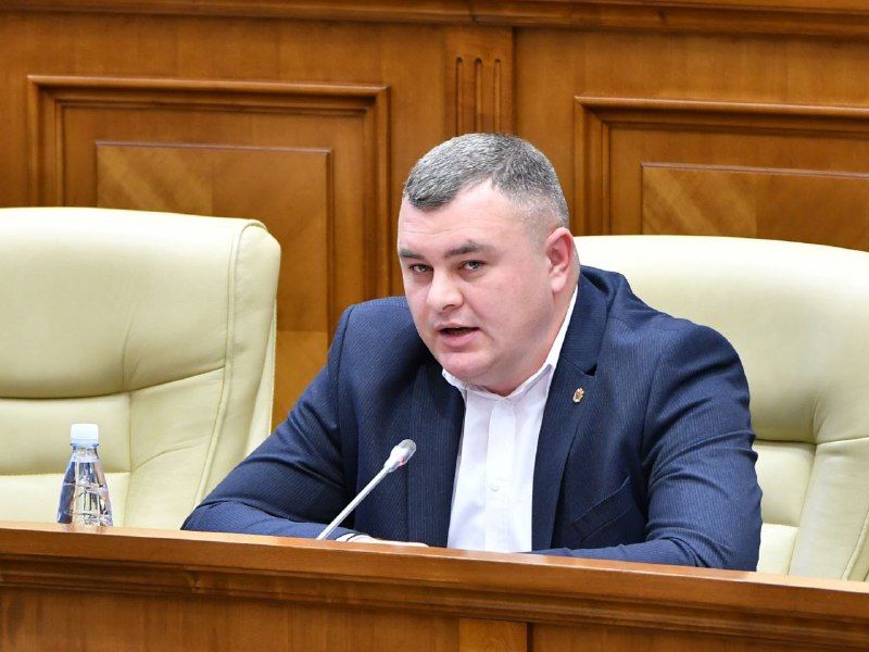 Новак ответил демократам: “За Молдову” не значит продавать страну по частям.