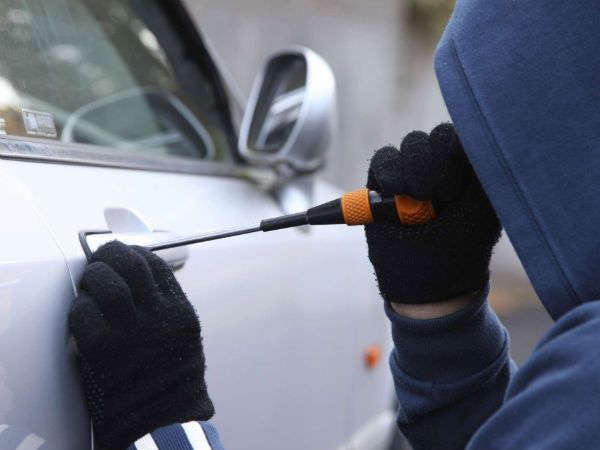 In fiecare an, in Romania se inregistreaza peste 300 de furturi de masini.