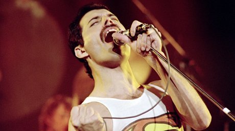 Лидер Queen скончался в 1991 году от СПИДа в возрасте 45 лет.