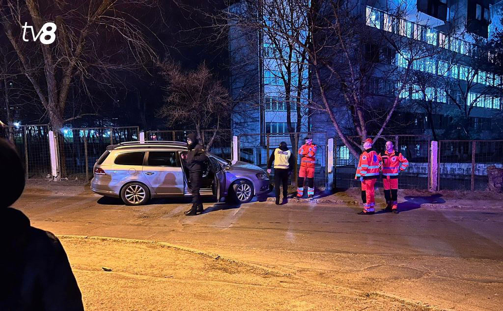 В Кишиневе произошло ДТП: мужчина въехал в ограждение.