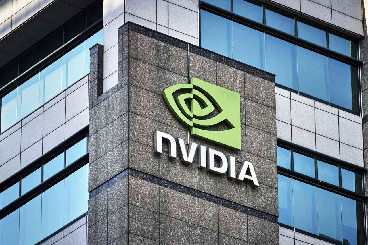 Nvidia признала, что дефицит GeForce видеокарт сохранится.