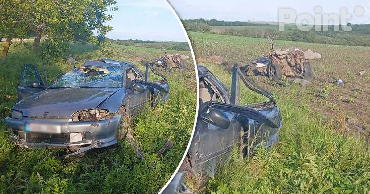 Accident în raionul Glodeni: O mașină, practic ruptă în două.