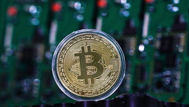 Биткоин дважды за май опускался ниже 8 тысяч долларов, хотя в начале месяца приближался к отметке в 10 тысяч. 
