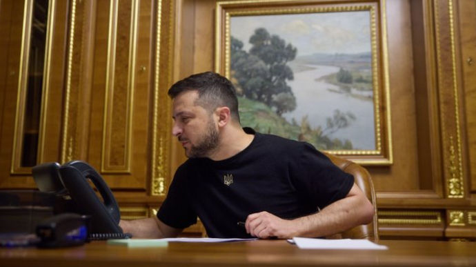 Зеленский обсудил с главой ЕК восьмой пакет санкций против России.