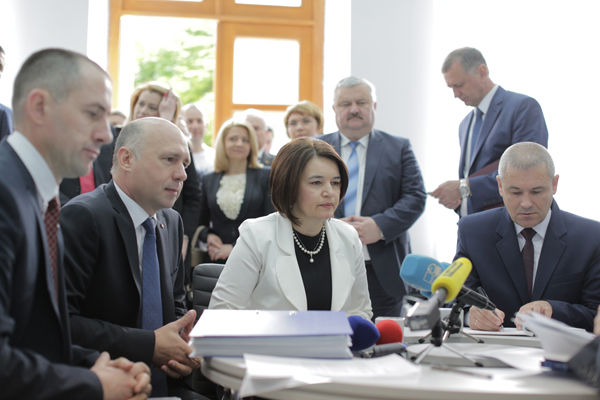 Monica Babuc a vorbit şi despre câteva dintre priorităţile sale pentru soluţionarea problemelor Capitalei.