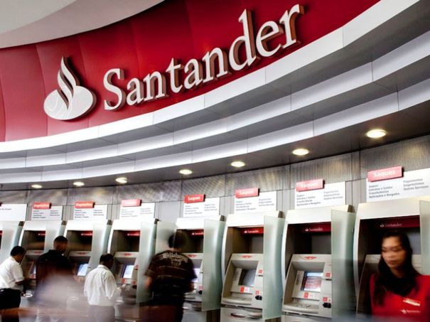 Santander a cumpărat cu un euro banca rivală Banco Popular din Spania, pentru a o salva de la colaps. 