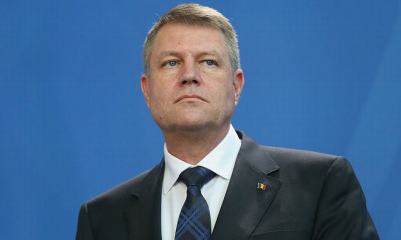 Йоханнис поздравил румын с 28-летием Революции и призвал политиков задуматься над своими поступками. Фото: news.okezone.com.