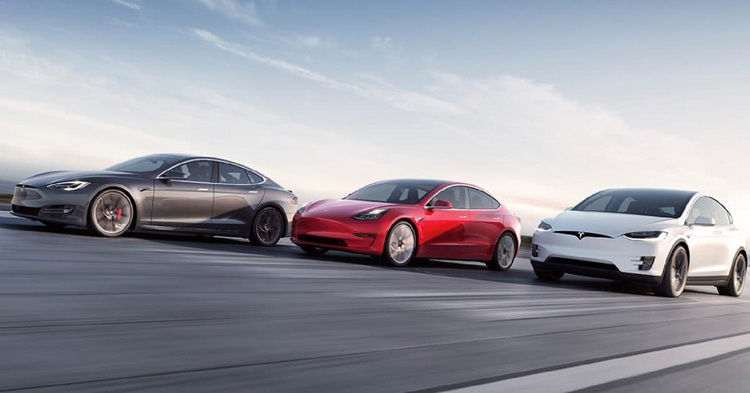 Tesla выпустила самовосстанавливающуюся защитную пленку на модели 2023 года за $8 тысяч.