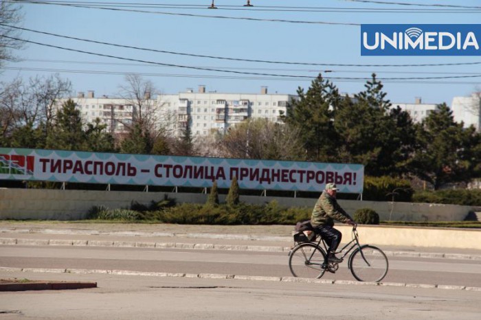 Ministerul Afacerilor Interne va întreprinde toate măsurile necesare privind menţinerea ordinii publice în localităţile unde îşi au sediul secţiile de votare menţionate.