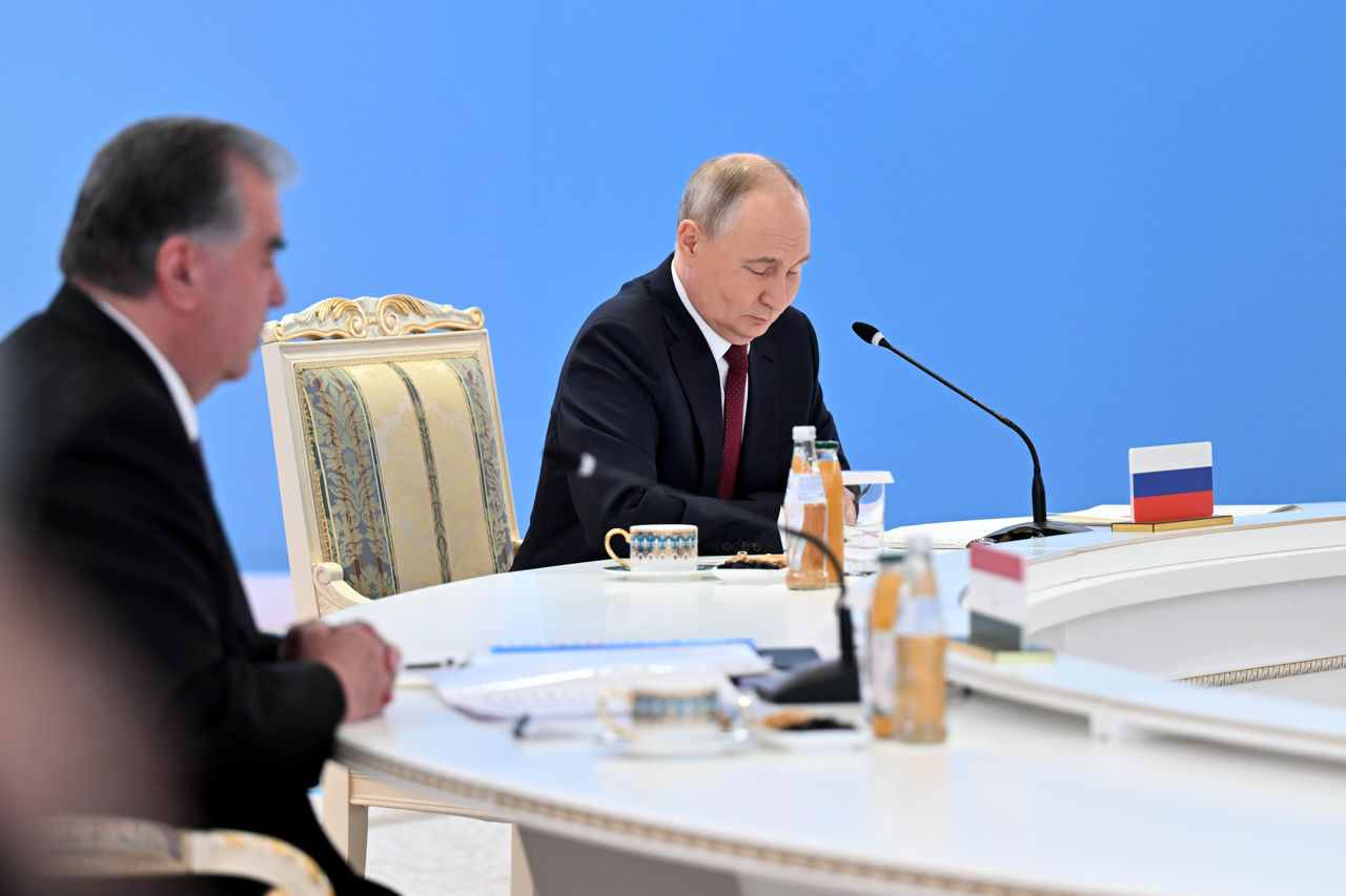 Путин: Судьба спецоперации решается на поле боя.