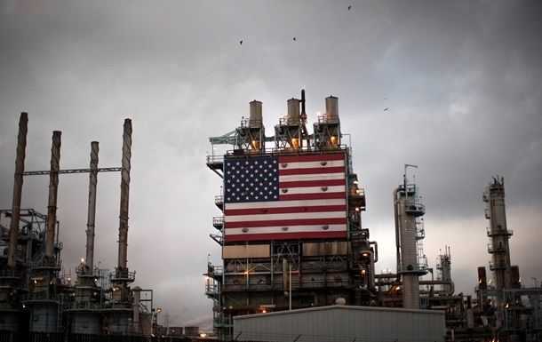 Запасы нефти в США за неделю снизились на 10 млн баррелей.