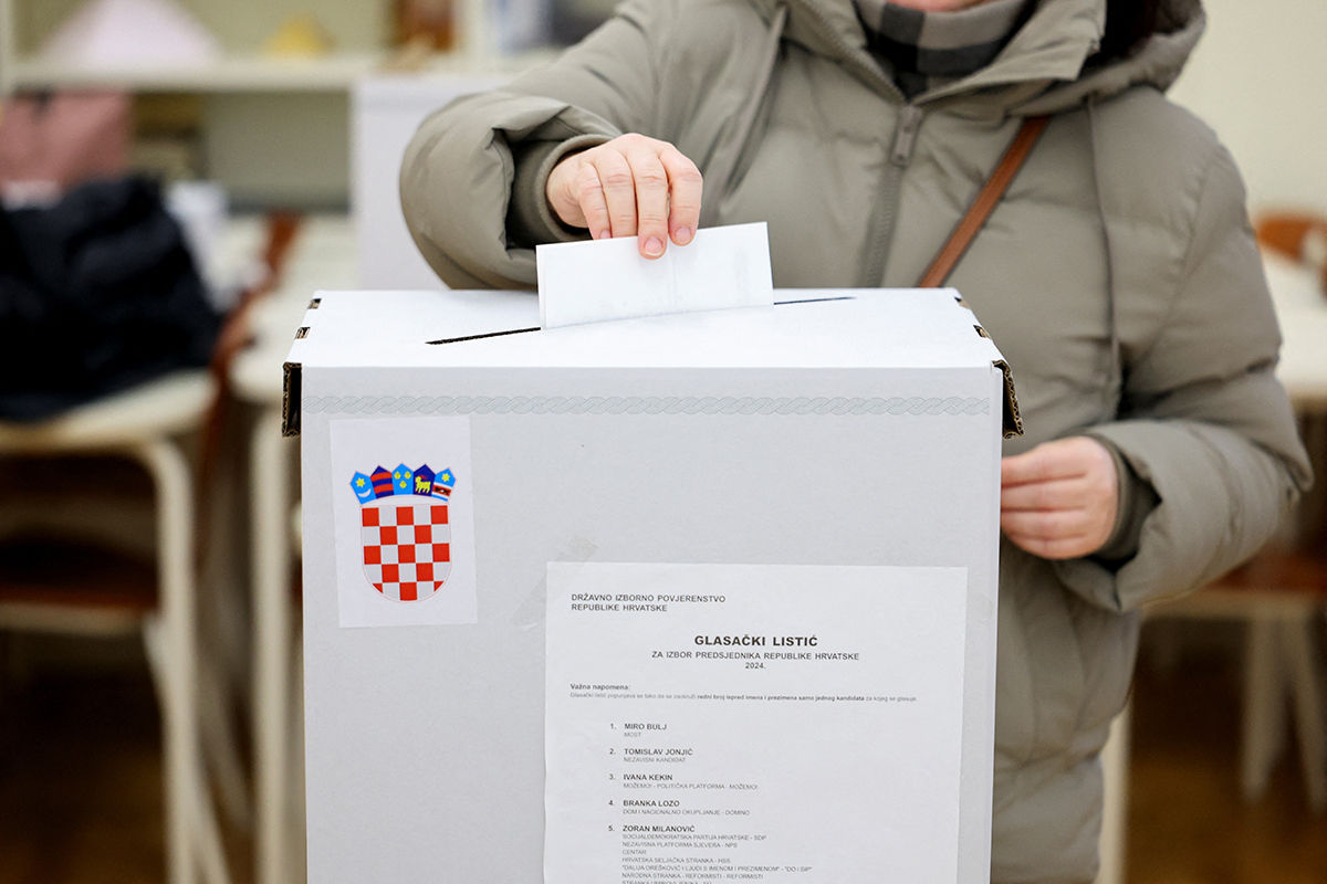 В Хорватии пройдет второй тур президентских выборов.