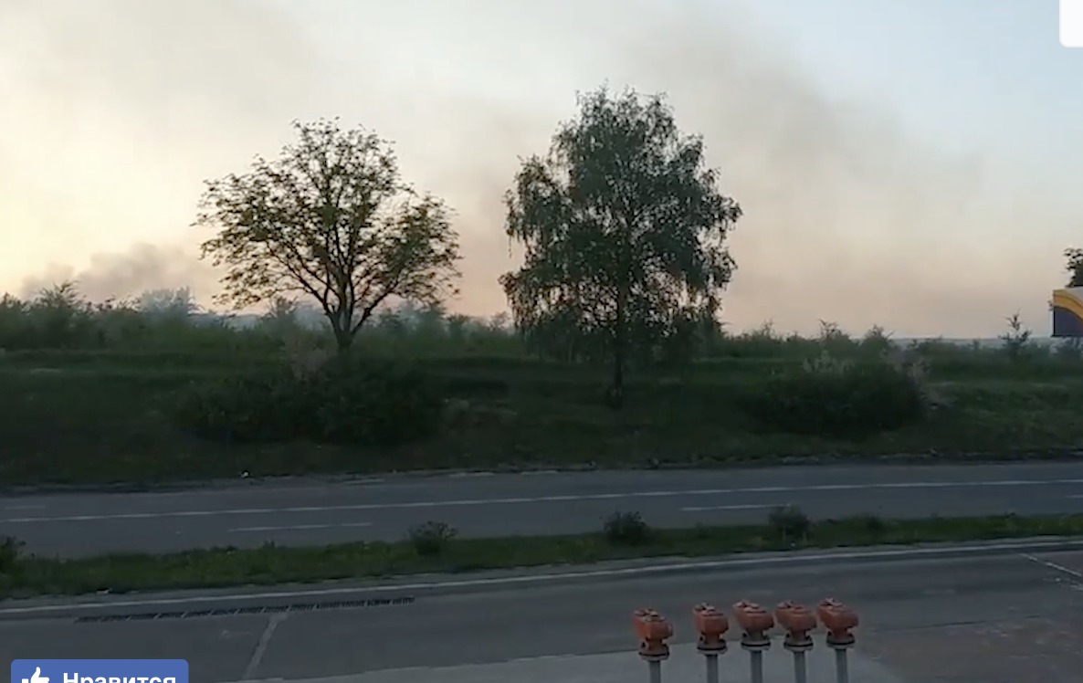 На Буюканах вспыхнул сухостой.