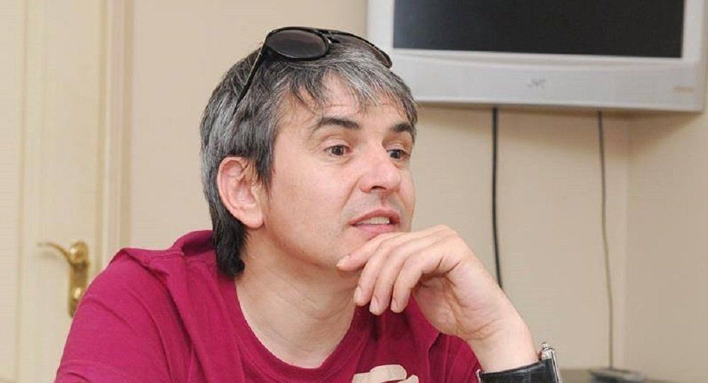 Демьян подарил группе «Taту» две своих песни — «Что не хватает» и «Защищаться очками».