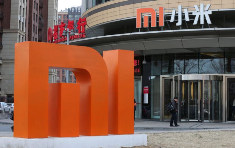 Новые телефоны поступят в продажу 16 марта 2018 года.