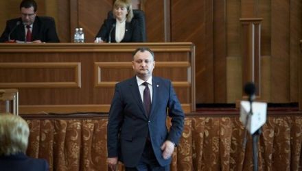 În replică, Dodon a reiterat ce a spus și mai înainte. „Aceste declarații sunt niște aberații paranoice”, a spus deputatul neafiliat.