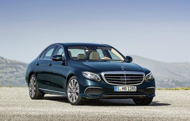 Aplicaţie Mercedes: Notificări când mașina e lovită sau furată. Foto: automarket.ro
