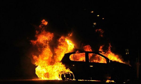 Un automobil a luat foc în timp ce se afla în trafic la Vulcănești. Foto: gagauzinfo.md