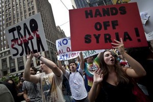 Акция протеста против военной операции в Сирии в Нью-Йорке 31 августа 2013 года. Фото: Reuters